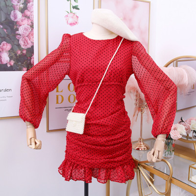 Modern női rövid pöttyös ruha fehér, zöld, fekete és piros színekben