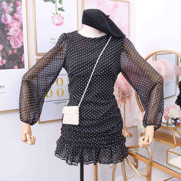 Modern női rövid pöttyös ruha fehér, zöld, fekete és piros színekben