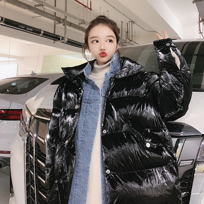 Γυναικείο μοντέρνο μακρύ μπουφάν σε μοντέλο σε τέσσερα χρώματα