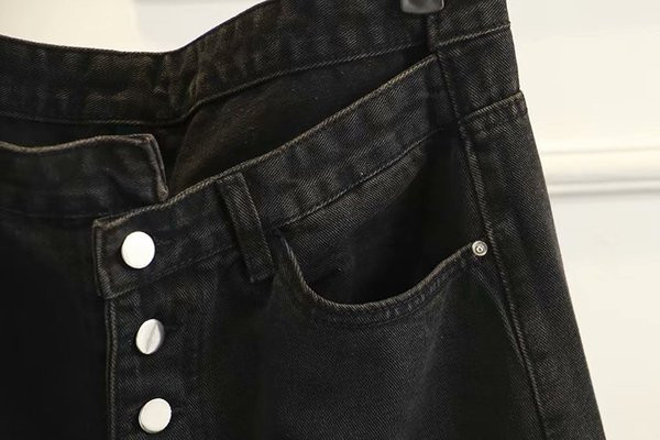 Rochie scurta de dama moderna cu buzunare si talie inalta in negru