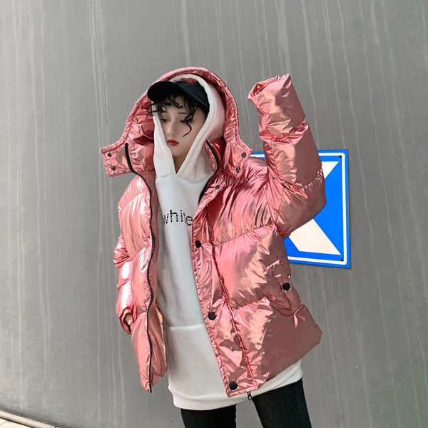 Jacheta scurta de dama actuala in trei culori cu gluga