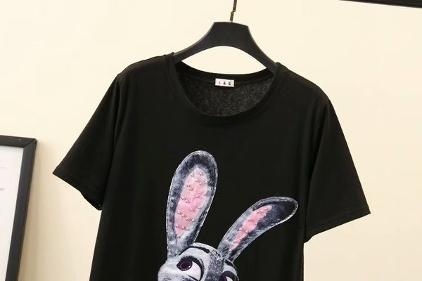 Női alkalmi ruha rövid ujjal és O-nyakkal fekete rátéttel