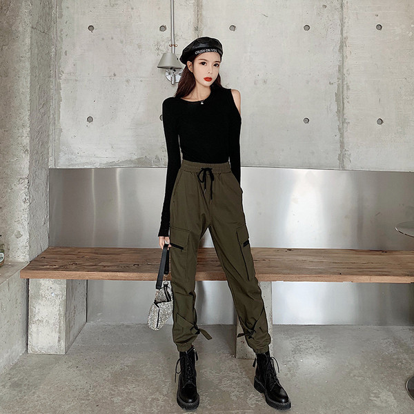 Γυναικεία casual παντελόνια με κορδόνια και τσέπες