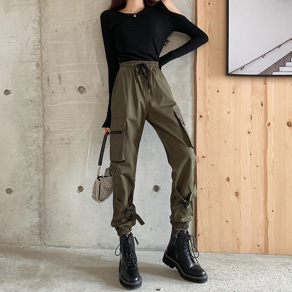 Γυναικεία casual παντελόνια με κορδόνια και τσέπες