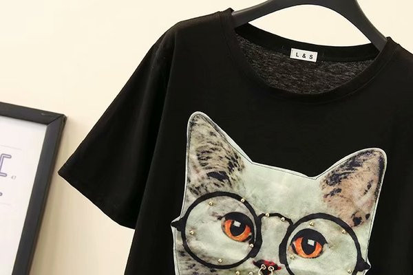 Casual  γυναικείο φόρεμα με κοντό μανίκι και εφαρμογή σε μαύρο χρώμα