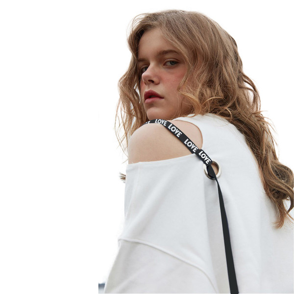 Bluză casual de damă cu umerii goi și cravate în alb