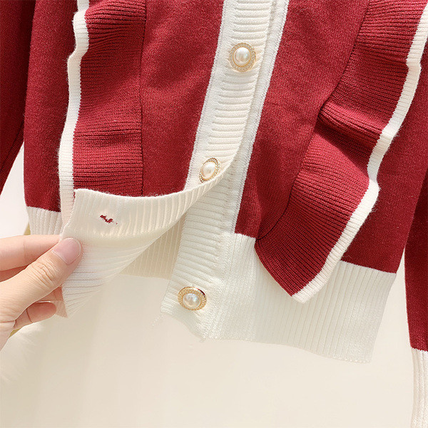 Γυναικείο πουλόβερ με κουμπιά και στρογγυλό λαιμό σε διάφορα χρώματα