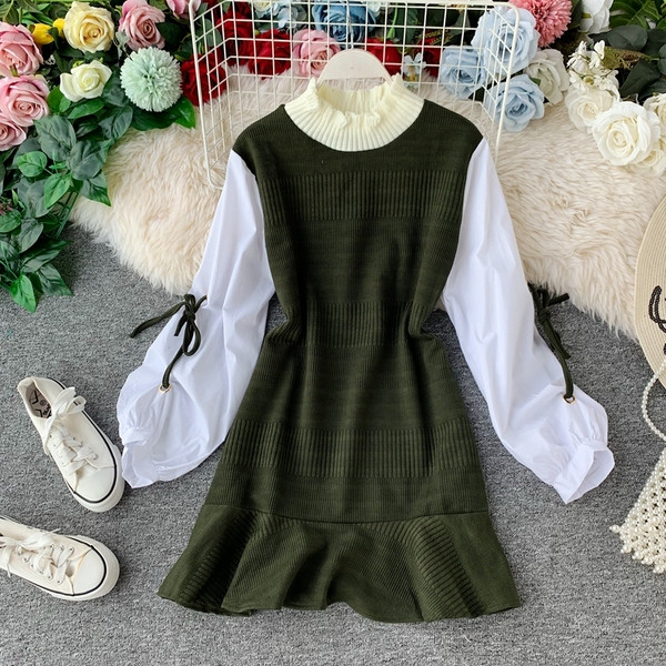 Modern női kötött ruha magas gallérral, négy színben