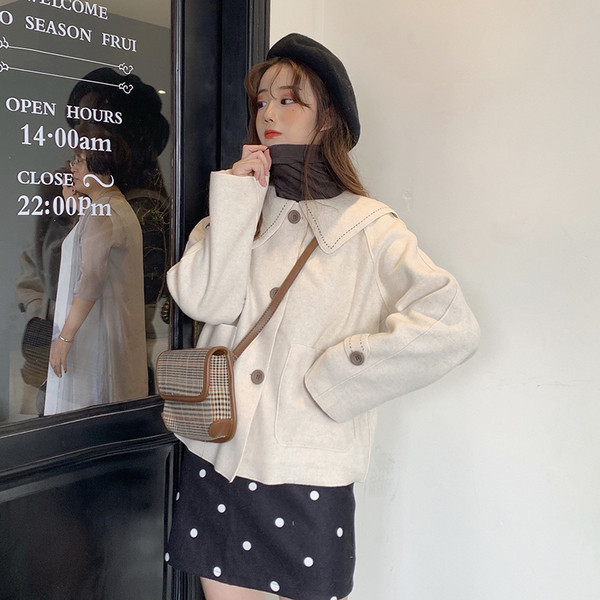 Дамско ежедневно късо тънко палто в два цвята