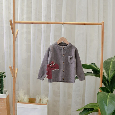 Modern gyerekmellény szürke és piros 3D elemekkel