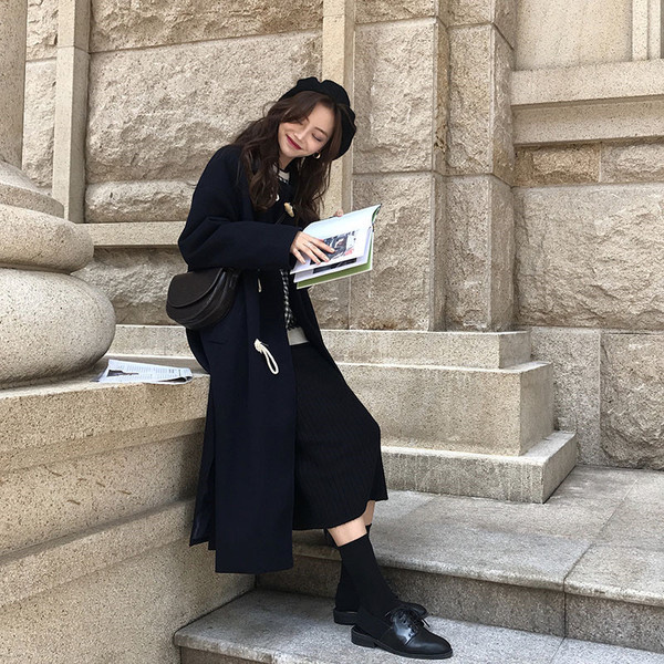 Palton lung de damă de actualitate în două culori model larg