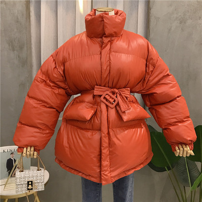 Geaca de iarna de dama cu guler inalt si curea in culorile verde, portocaliu si negru