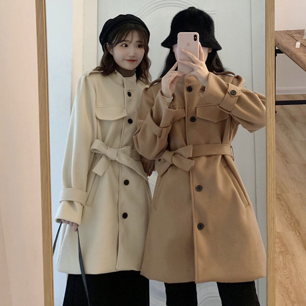 Palton lung de damă de actualitate în două culori cu curea