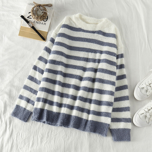 Csíkos női pulóver kerek nyakkivágással, két színben