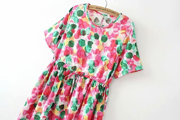 Lezser, színes női ruha rövid ujjú, O-nyakú