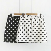 Fusta scurta de dama casual cu talie inalta de puncte in alb si negru