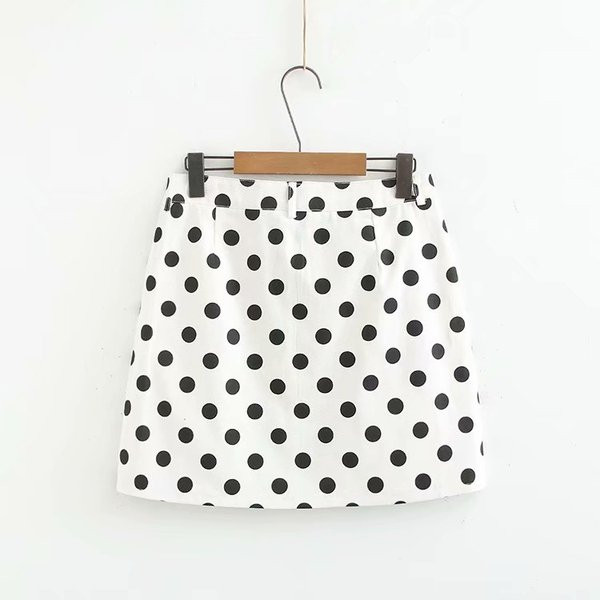 Fusta scurta de dama casual cu talie inalta de puncte in alb si negru