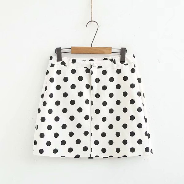 Fusta scurta de dama casual cu talie inalta de puncte in alb si negru