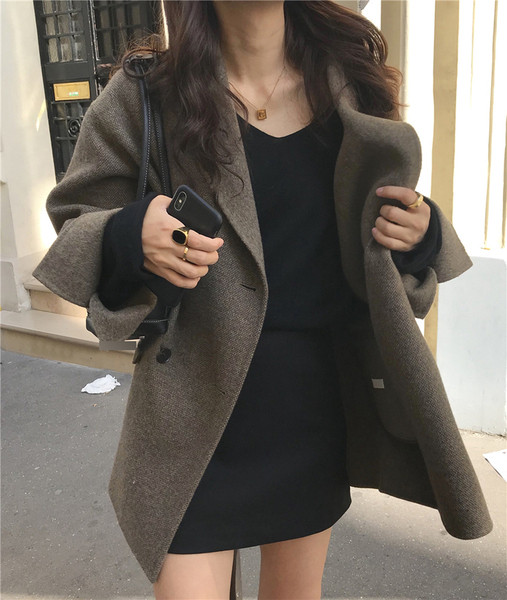 Modern női rövid kabát széles modell