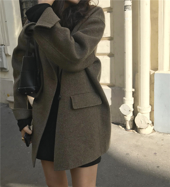 Modern női rövid kabát széles modell