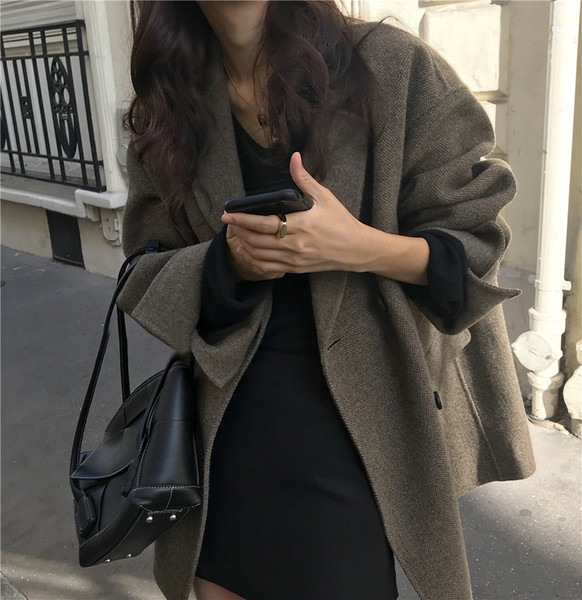 Modern női rövid kabát széles modell