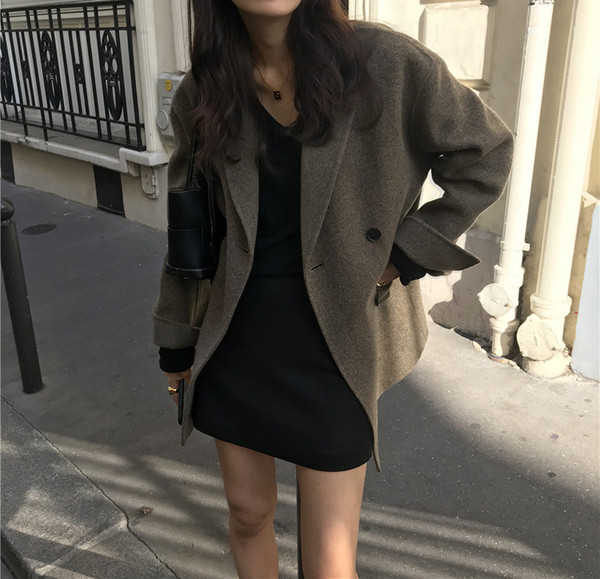 Modern női rövid kabát széles modell