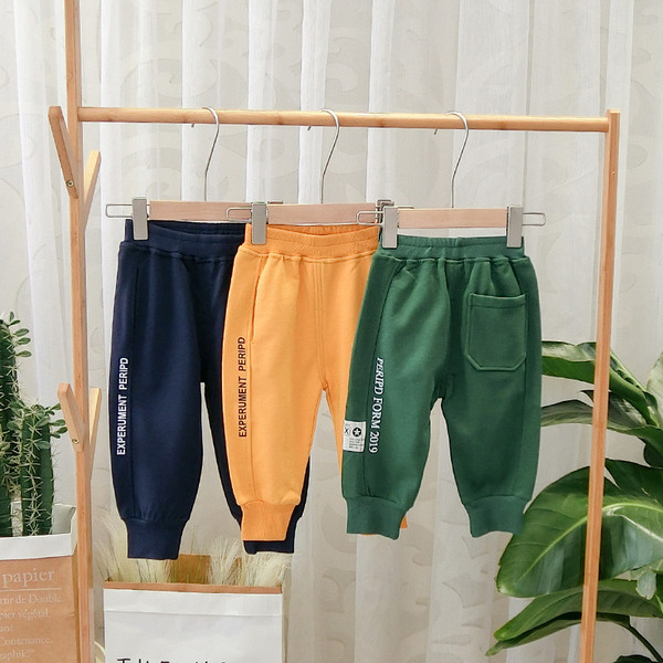 Új modell sport gyerek fehérnemű fiúknak kék, zöld és sárga színben