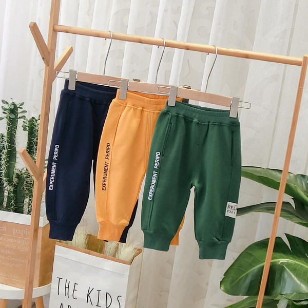 Új modell sport gyerek fehérnemű fiúknak kék, zöld és sárga színben