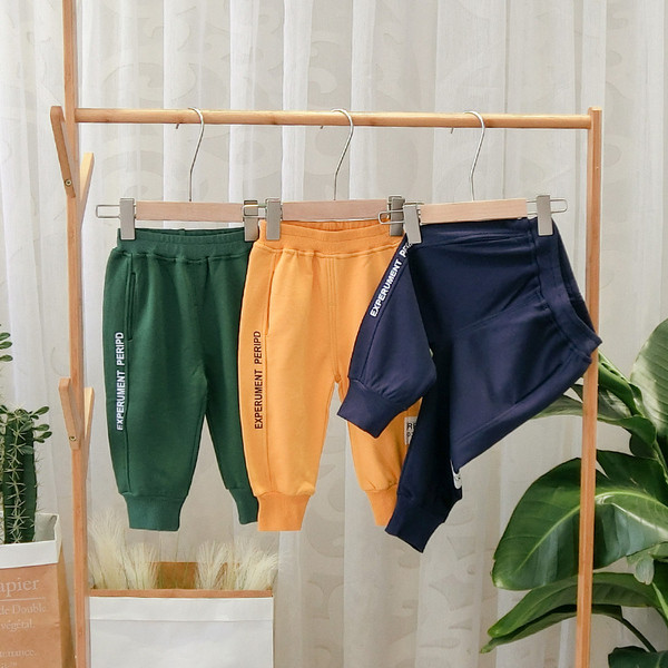 Új modell sport gyerek fehérnemű fiúknak kék, zöld és sárga színben