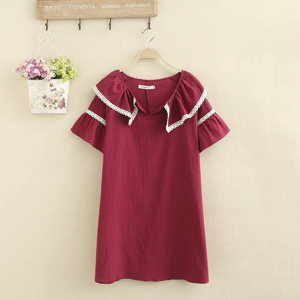 Γυναικείο κοντό φόρεμα με ντεκολτέ σε κόκκινο και μπλε χρώμα