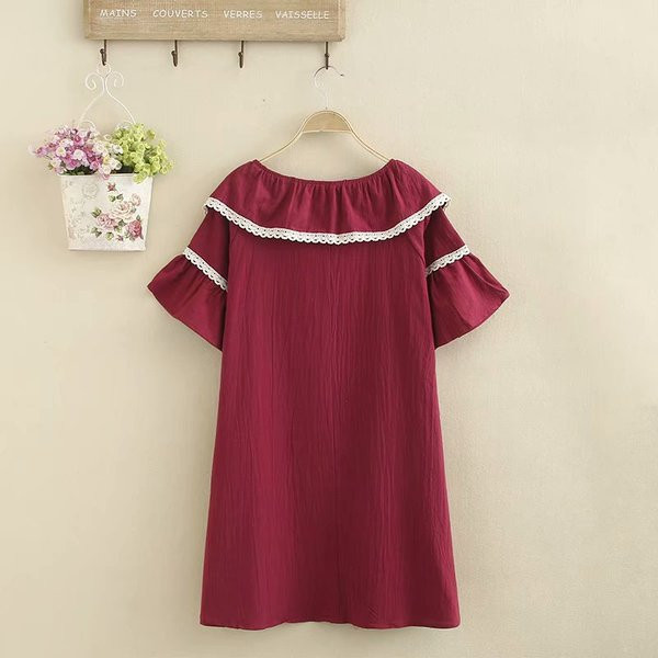 Γυναικείο κοντό φόρεμα με ντεκολτέ σε κόκκινο και μπλε χρώμα