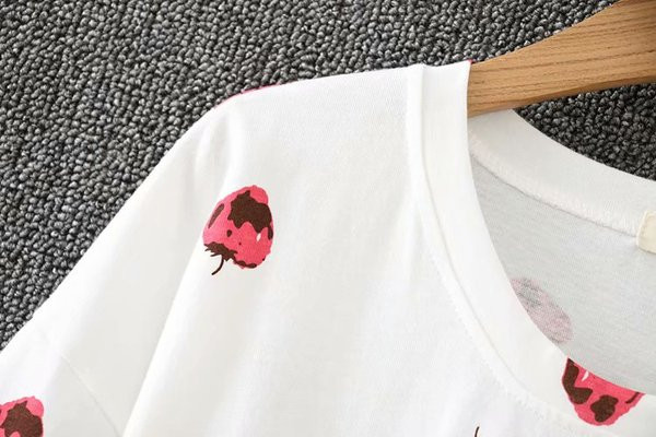 Rochie scurta de dama casual cu buzunar si maneci scurte in roz si alb