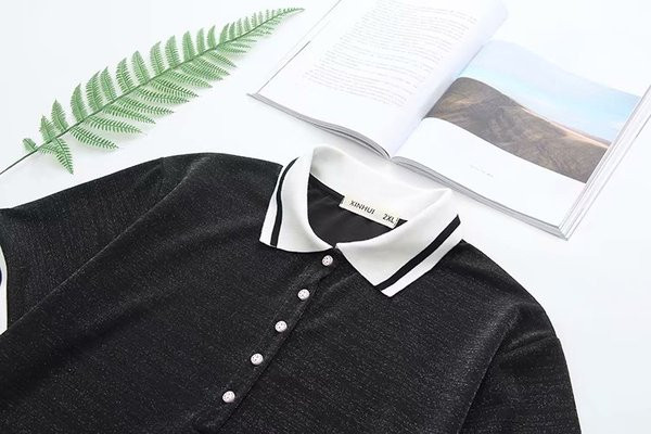 Alkalmi női ruha klasszikus gallérral és rövid ujjú fekete színben