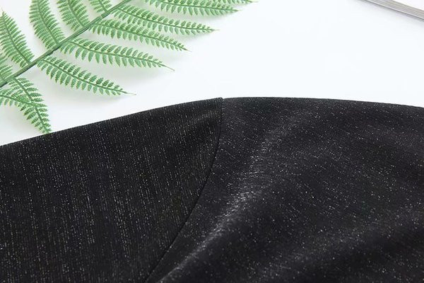 Alkalmi női ruha klasszikus gallérral és rövid ujjú fekete színben