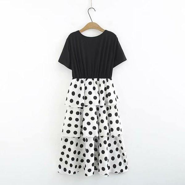 Καθημερινό γυναικείο φόρεμα με περιλαίμιο σε λευκό και μαύρο χρώμα