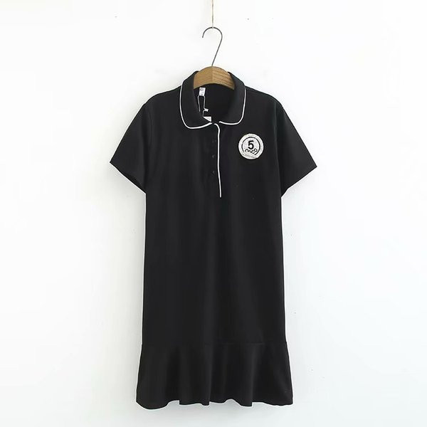 Alkalmi női rövid ruha klasszikus gallérral, fekete színben