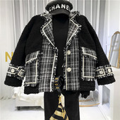 Palton de dama stilat model scurt cu buzunare alb-negru