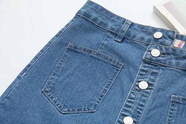 Lezser női rövid farmerszoknya kék zsebekkel