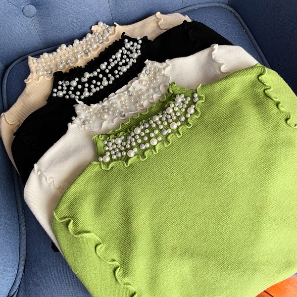 Γυναικεία μοντέρνα μπλούζα με πέρλες σε διάφορα χρώματα