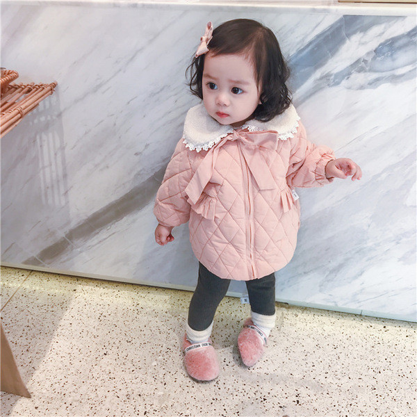 Gyerekkabát lányoknak gallérral és szalaggal, két színben