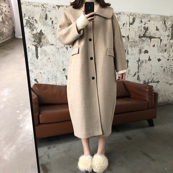 Palton lung și lat de damă de culoare bej