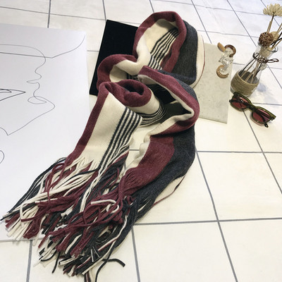 Γυναικείο μακρύ χειμερινό κασκόλ με κρόσσια σε έξι χρώματα