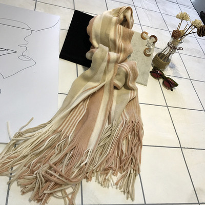 Γυναικείο μακρύ χειμερινό κασκόλ με κρόσσια σε έξι χρώματα