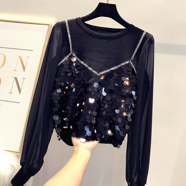 Μοντέρνα γυναικεία μπλούζα  με πούλιες σε τρία χρώματα