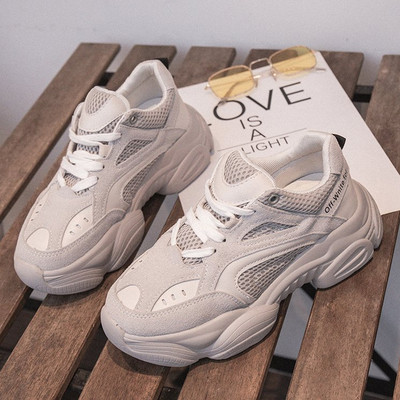 Μοντέρνα γυναικεία αθλητικά παπούτσια με σκληρή σόλα σε διάφορα χρώματα