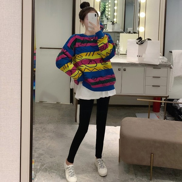 Γυναικείο ριγέ μακρύ πουλόβερ με γράμματα