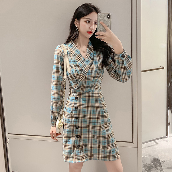 Modern női kockás ruha gombokkal és hosszú ujjú három színben