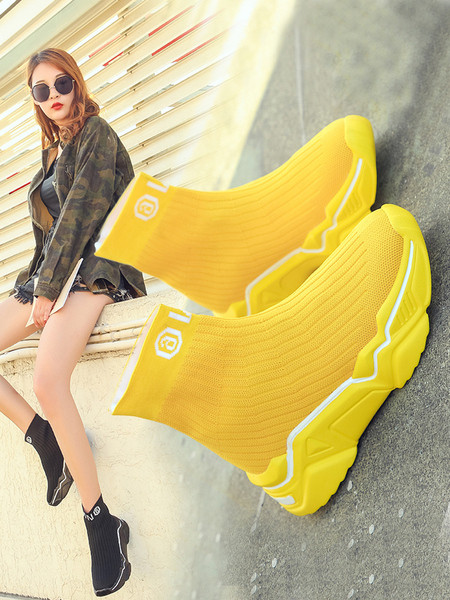 Γυναικεία αθλητικά παούτσια - κάλτσες σε λευκό, κίτρινο και μαύρο χρώμα