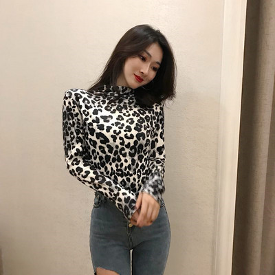 Γυναικεία μπλούζα με μοτίβο