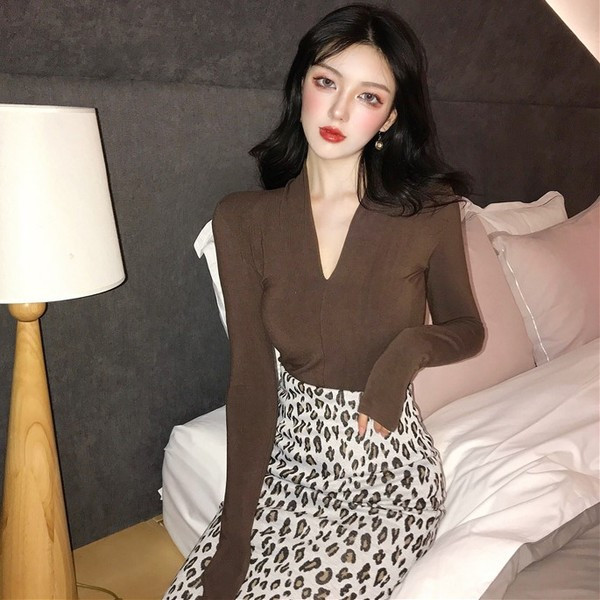 Σλιμ γυναικεία φούστα με ζωική εκτύπωση